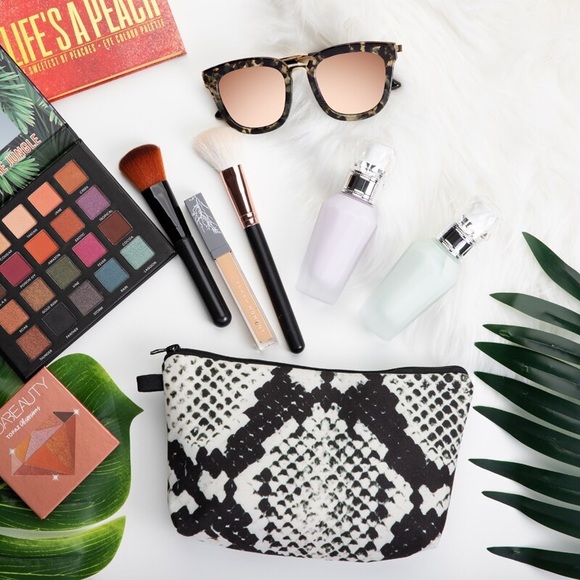 Black & White Snakeskin Cosmetic Toiletry Bag - Picture 2 of 8